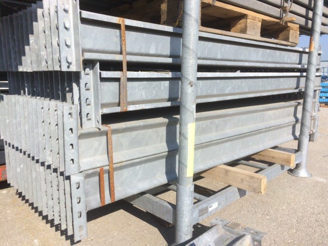 23 metri lineari di scaffalature portapallet zincate Voest