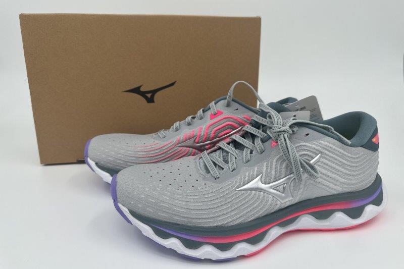 Versandauktion: 70 Paar Damen & Herren Laufschuhe Mizuno, Neuware