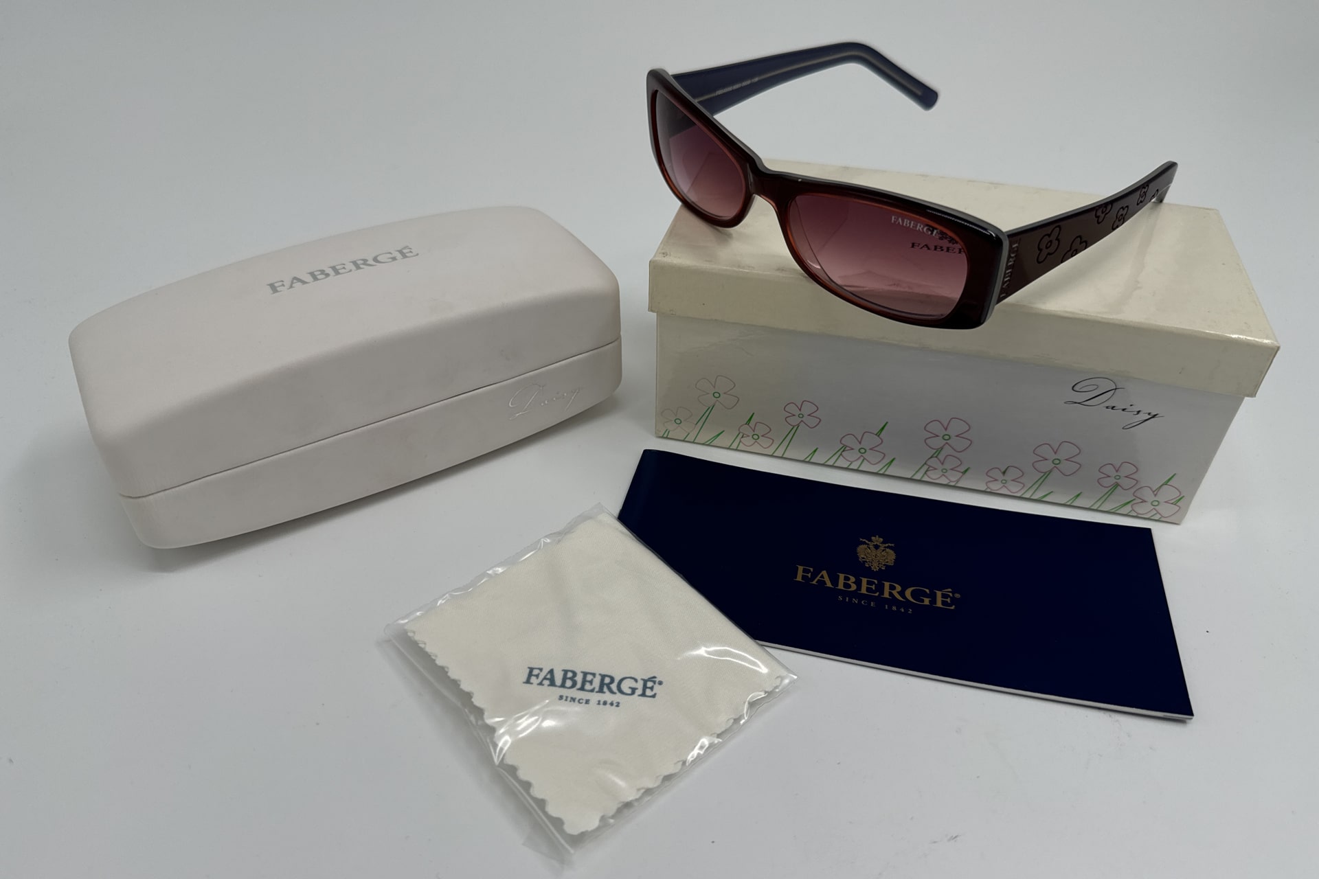 Versandauktion: 40 Vintage Brillen Fabergé