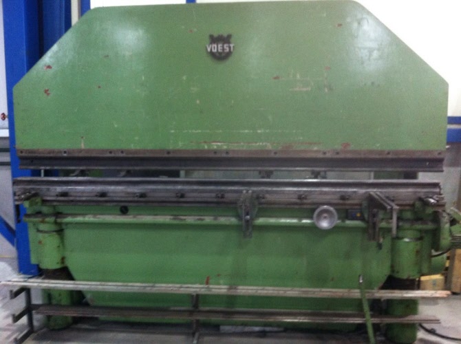 Voest press brake 