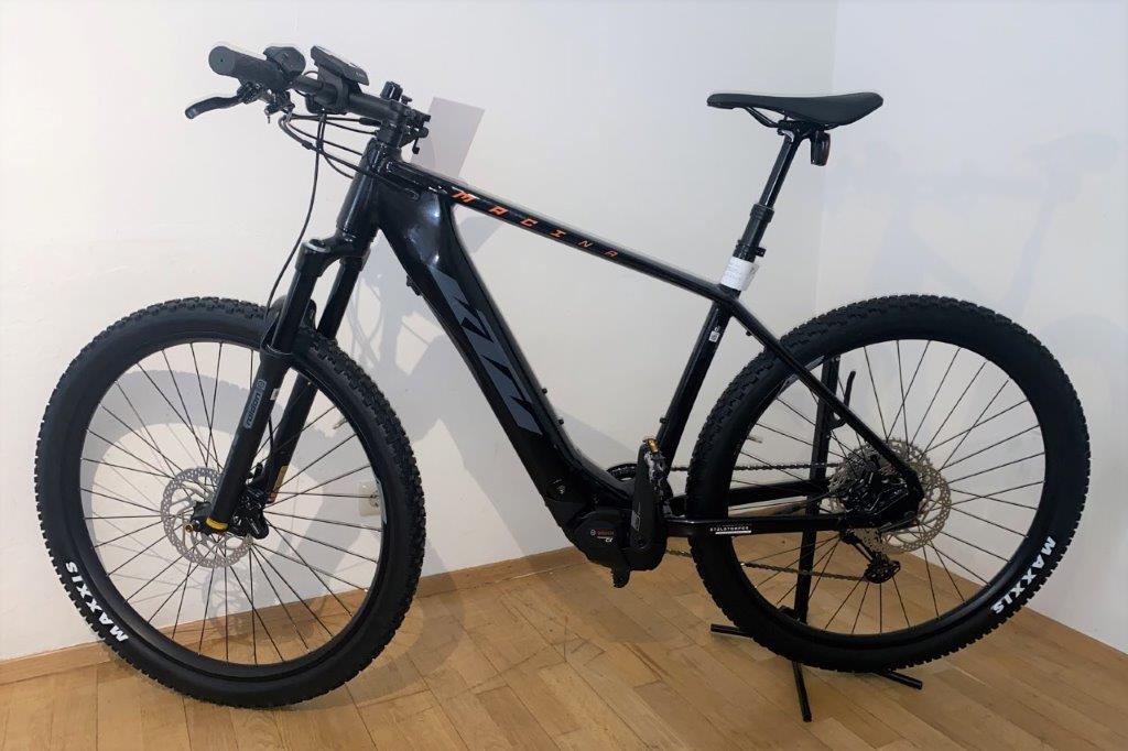 Auflösung Zweiradhändler - Teil 1 - 826 Posten