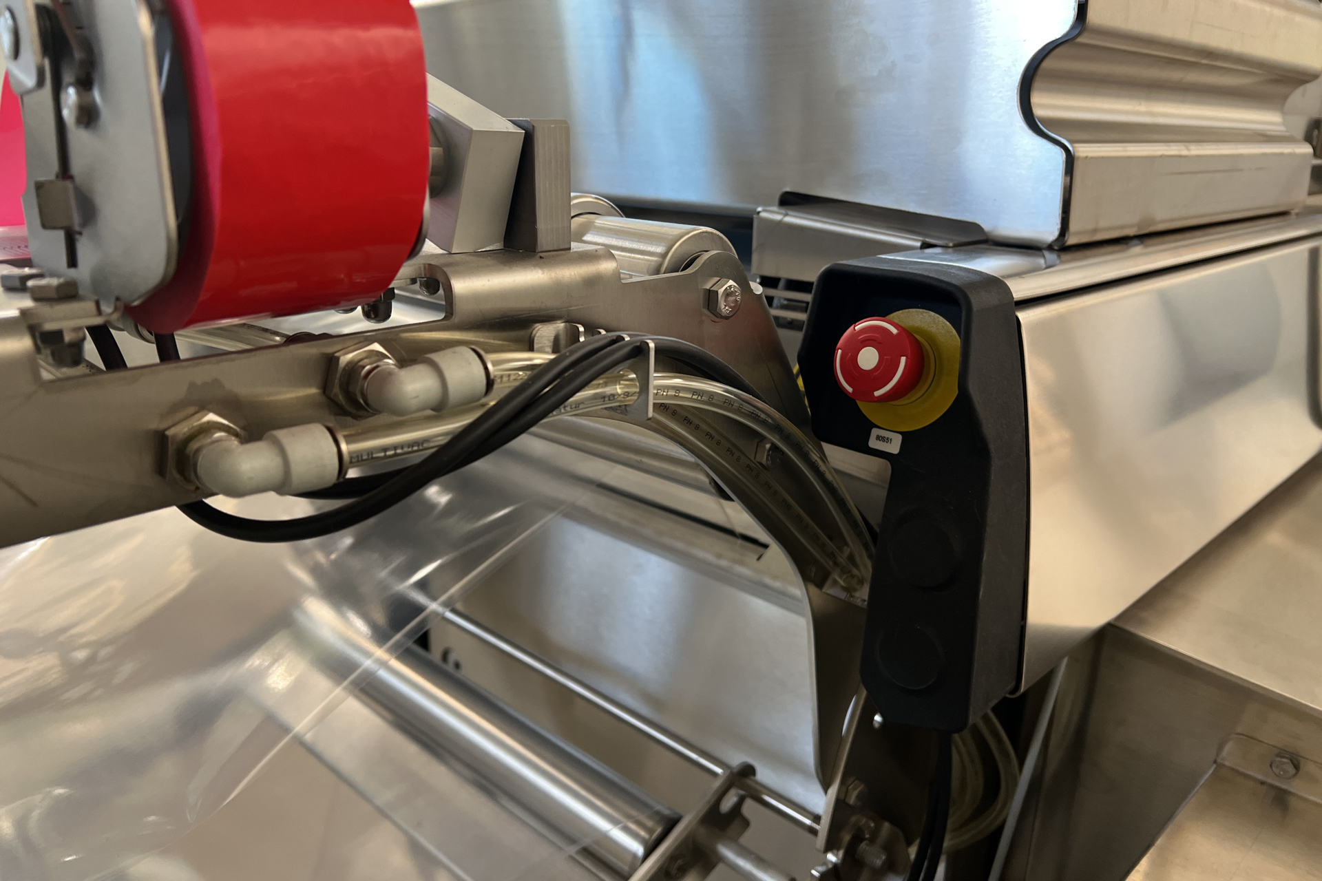 MULTIVAC R 245 Medical High-End Tiefziehverpackungsmaschine, neuwertig