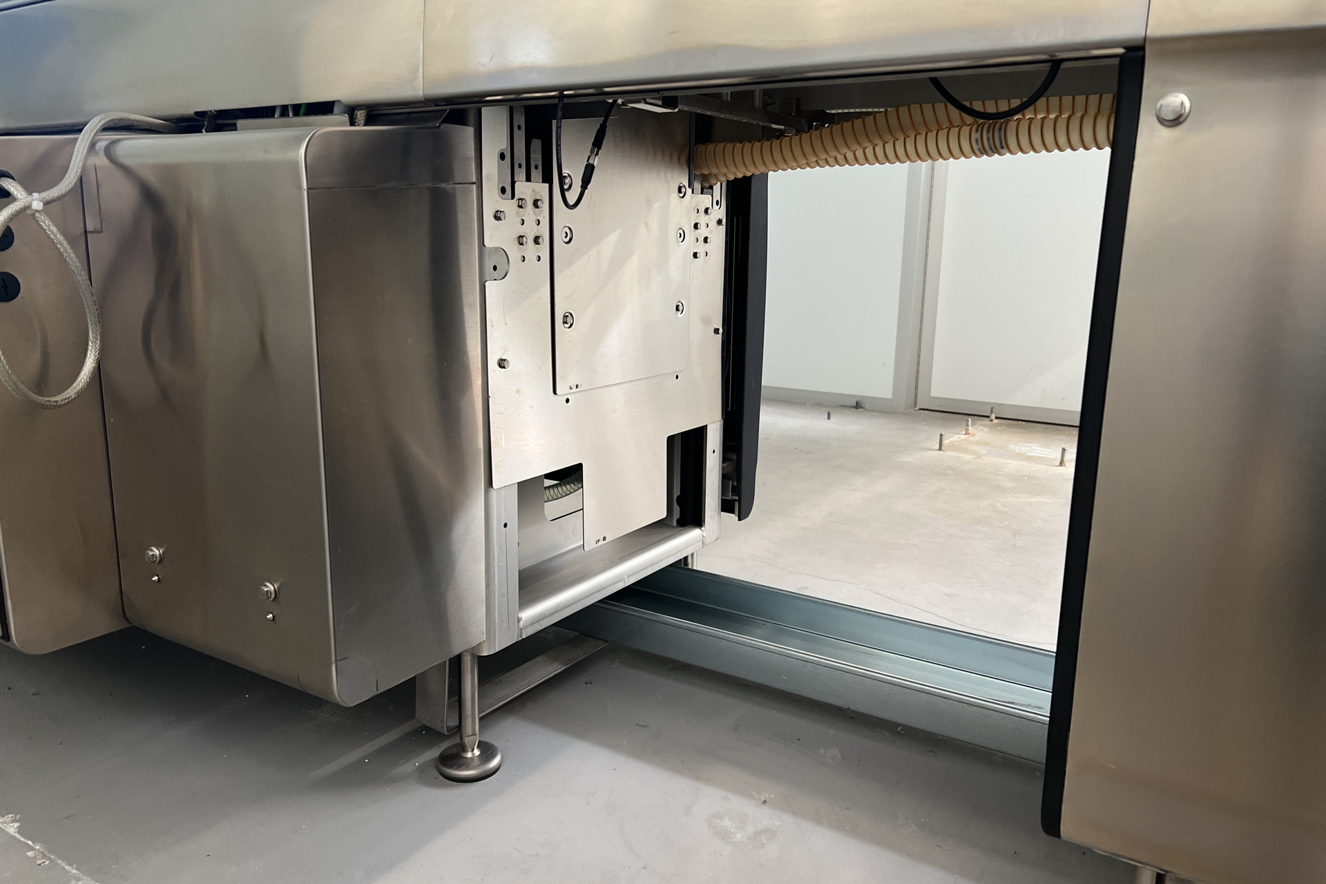 MULTIVAC R 245 Medical High-End Tiefziehverpackungsmaschine, neuwertig