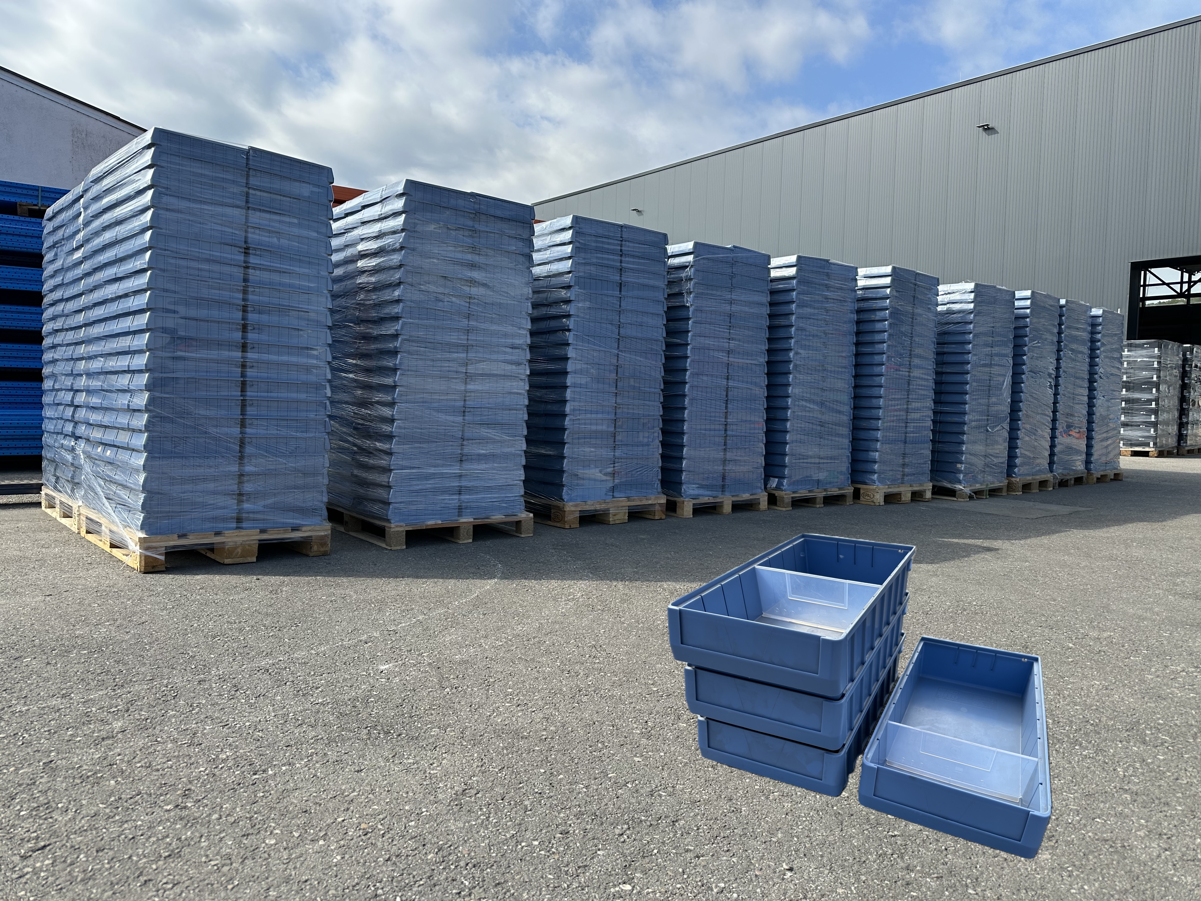 1,500 Bito RK 4209 shelf boxes – containers, used