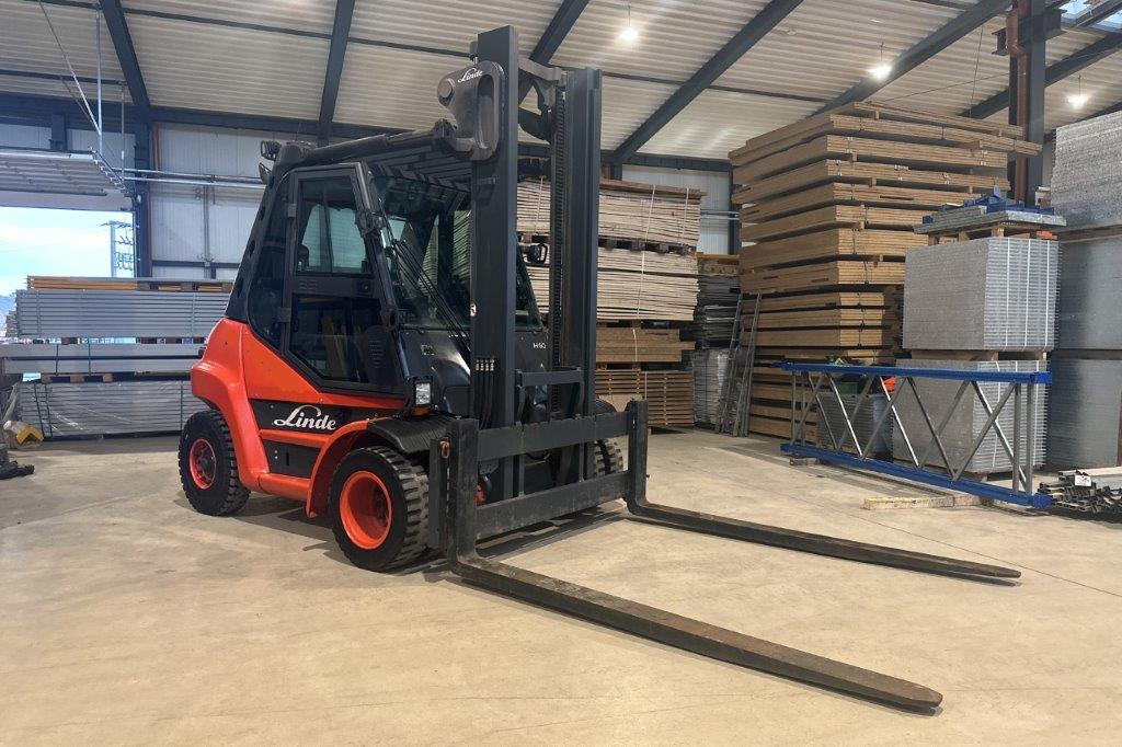 Stapler, Hubameisen, Putzmaschinen und Zubehör - 36 Positionen