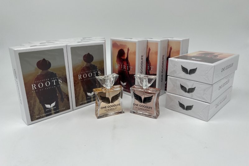 28.000 Stück Parfum, Teelichter und Teelichthalter