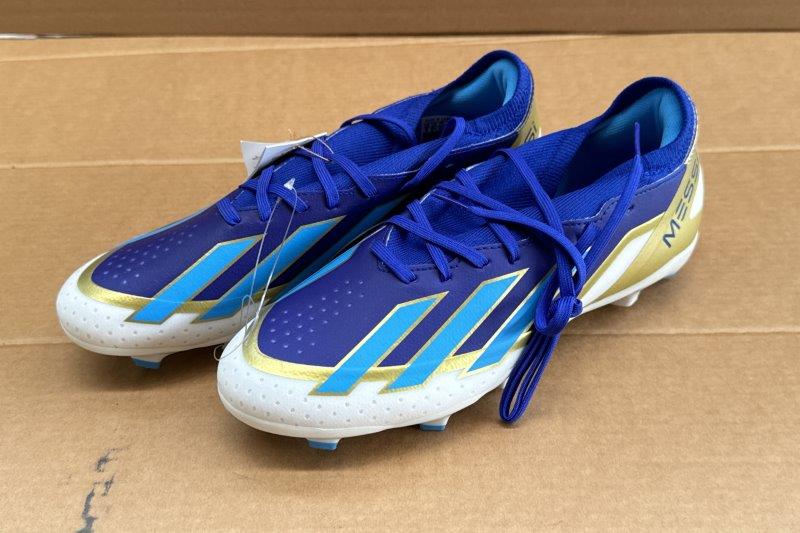 Sportartikel, Kinderspielzeuge und Bekleidung