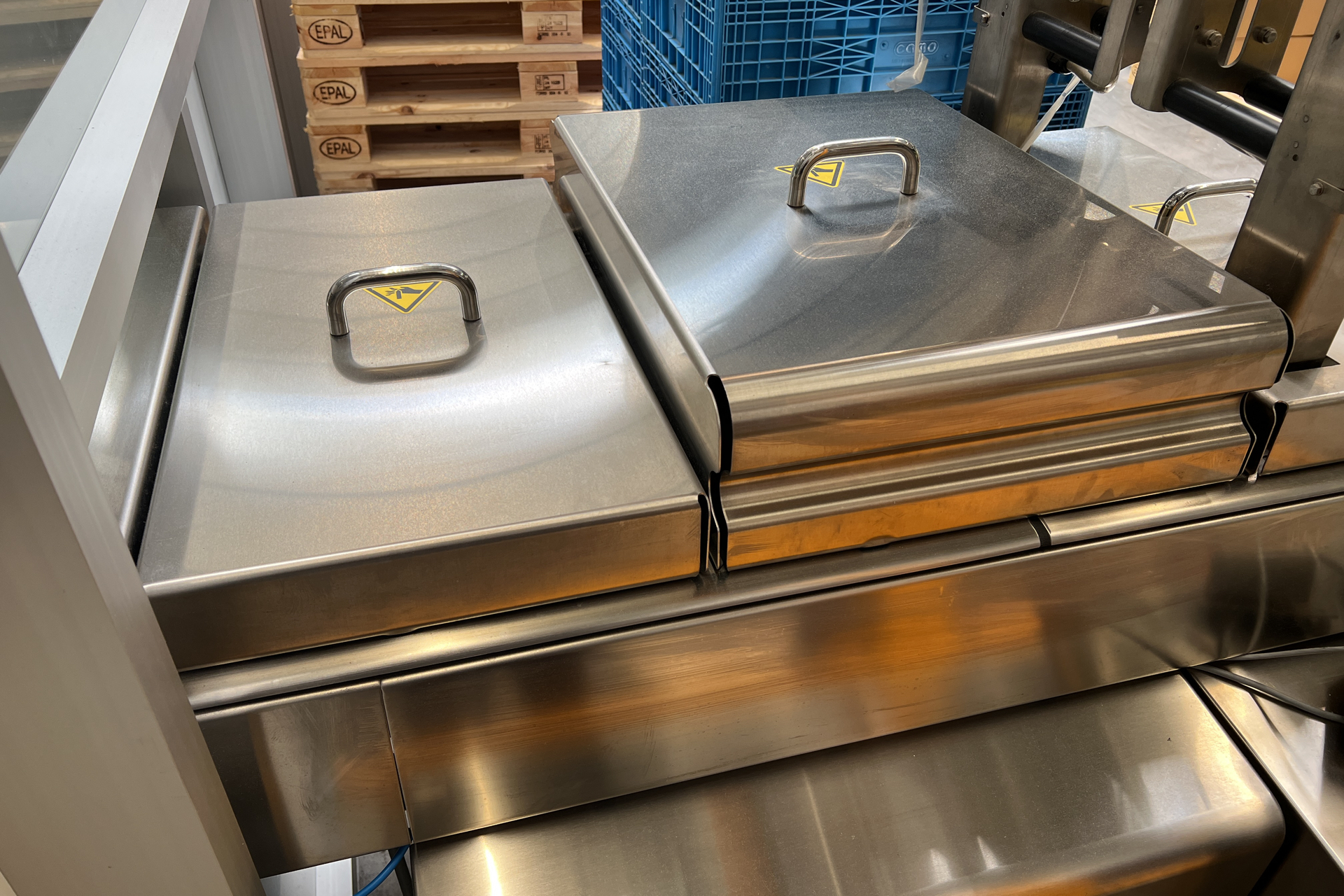 MULTIVAC R 245 Medical High-End Tiefziehverpackungsmaschine, neuwertig