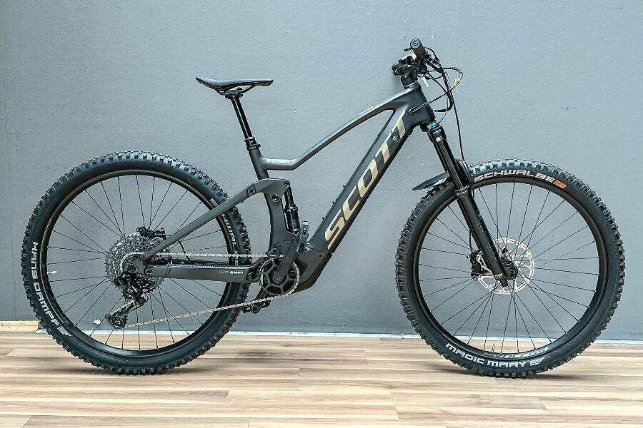 100 Fahrräder - meist E-Bikes