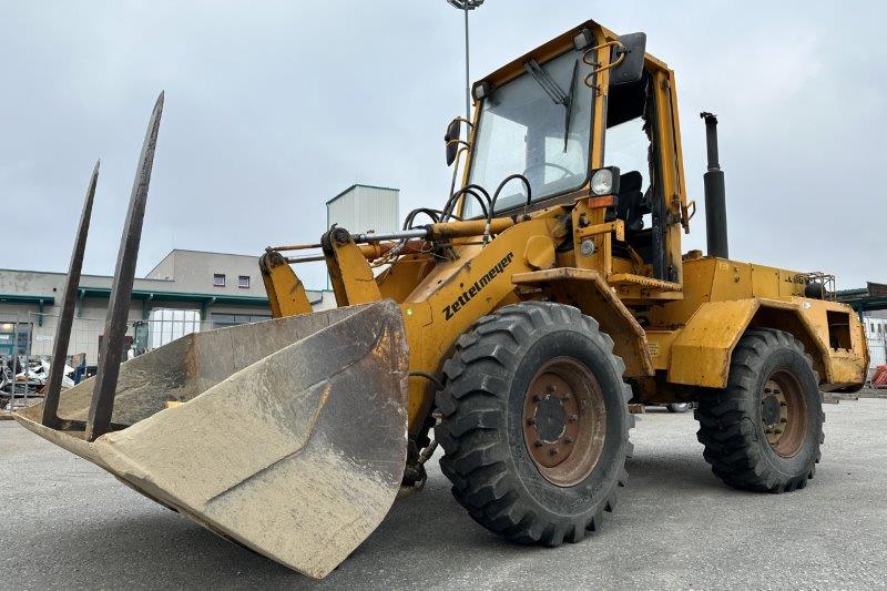 Sortimentsbereinigung Bauunternehmen: Sanitär-Baucontainer und Werkzeuge - 343 Posten