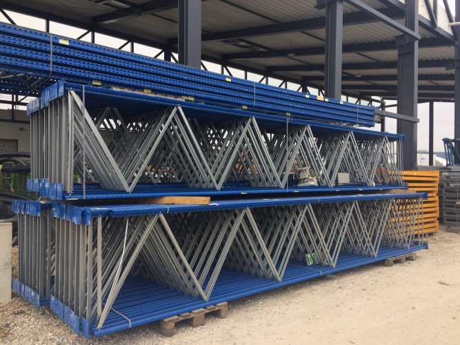 100 m pallet racking Jungheinrich type "E"