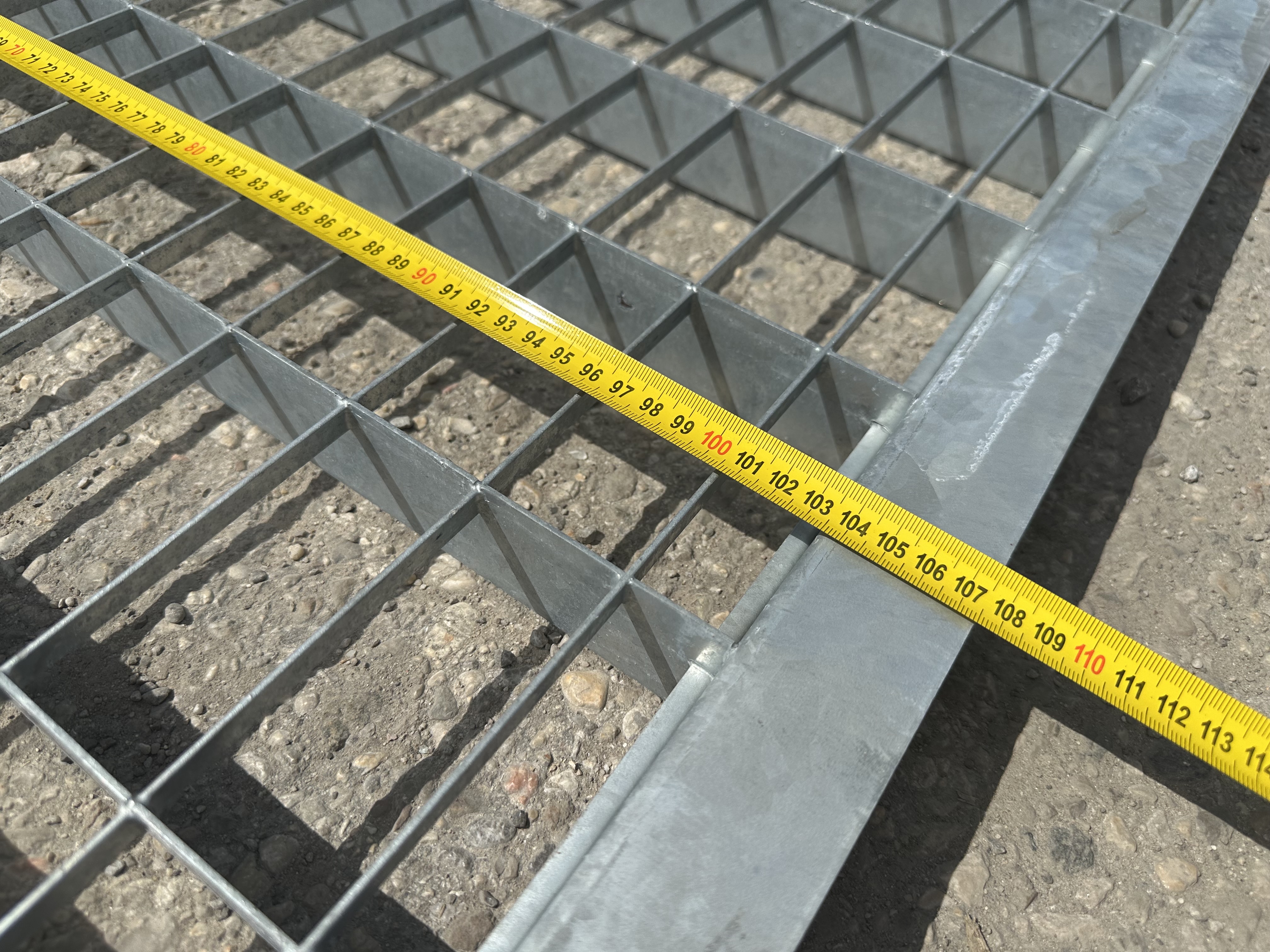 900 St. Einlagegitter für 110 cm tiefe Regale, gebraucht