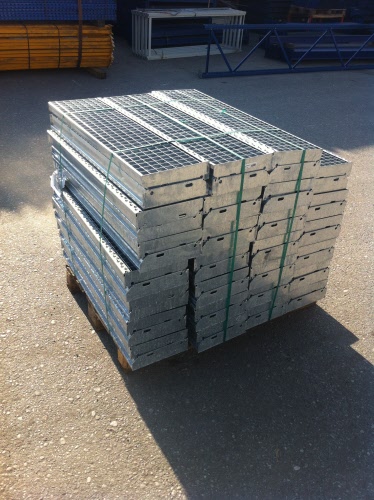 Gitterroststufe 100 x 27 cm verzinkt, neu