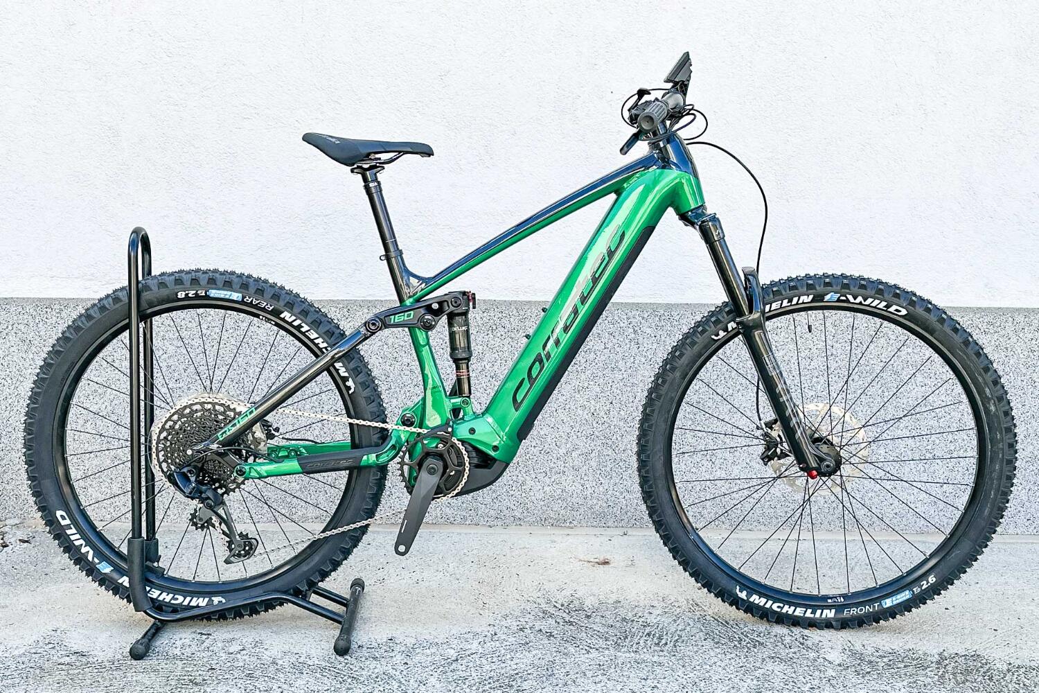 100 Fahrräder, meist E-Bikes - 100 Posten