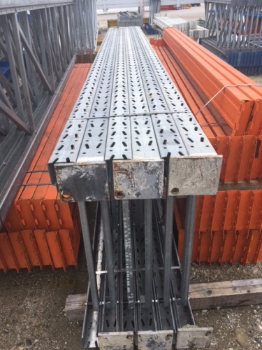 42.1 linear metres of Schäfer pallet racking