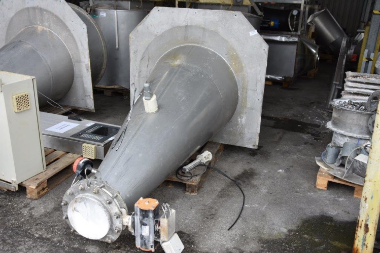 Stainless steel tank incl. filter