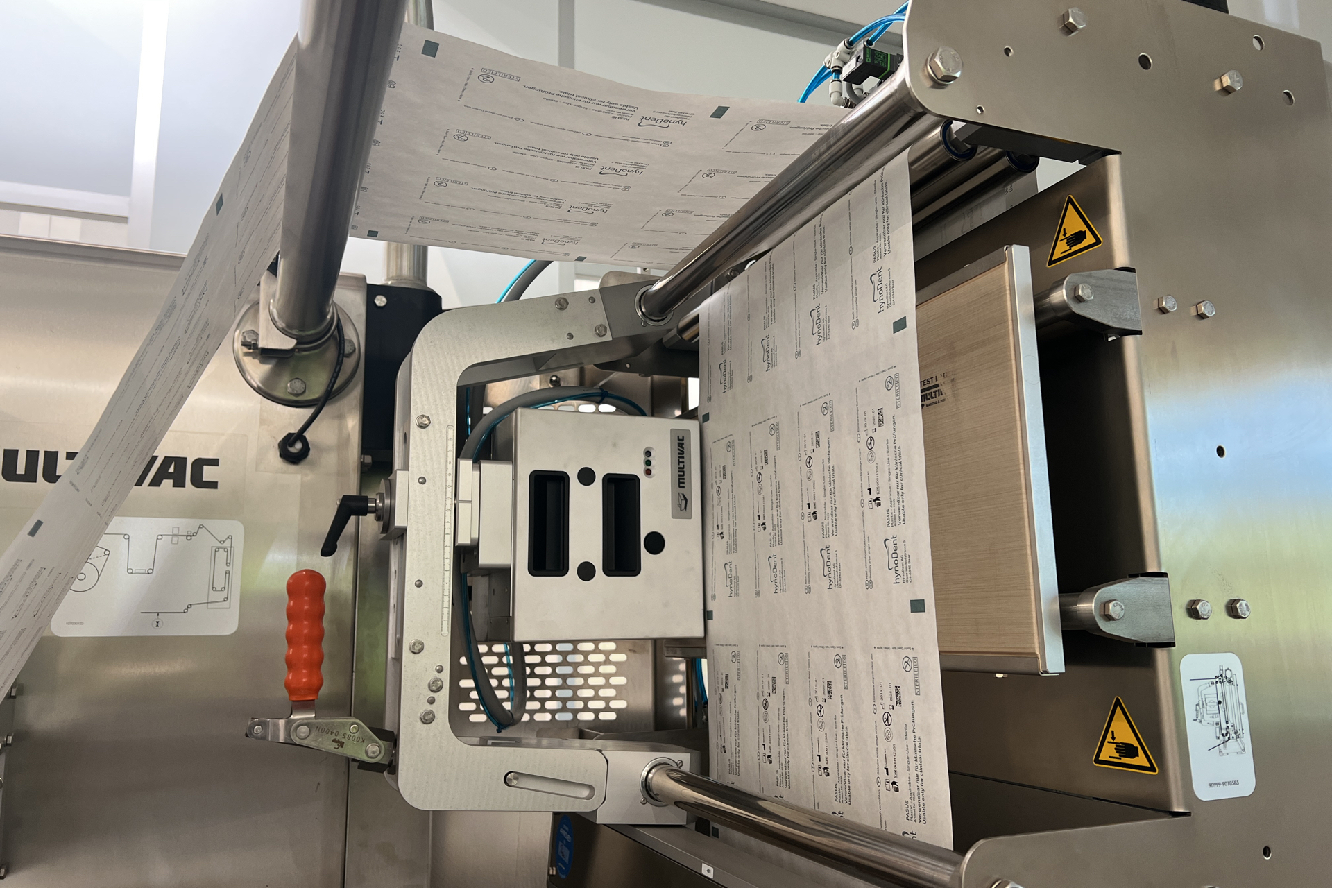 MULTIVAC R 245 Medical High-End Tiefziehverpackungsmaschine, neuwertig