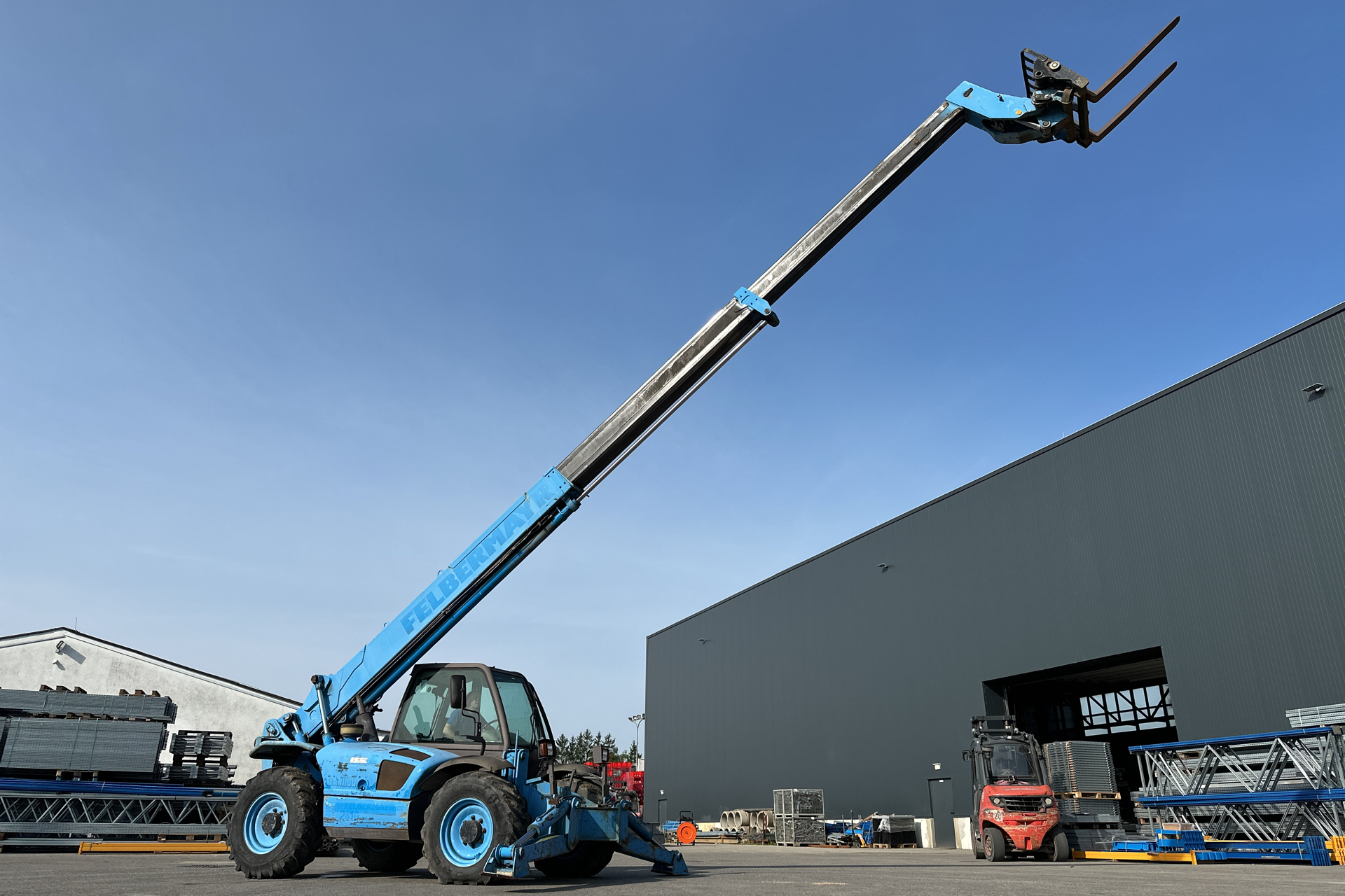 Lagerbereinigung: Baufirmenausstattung