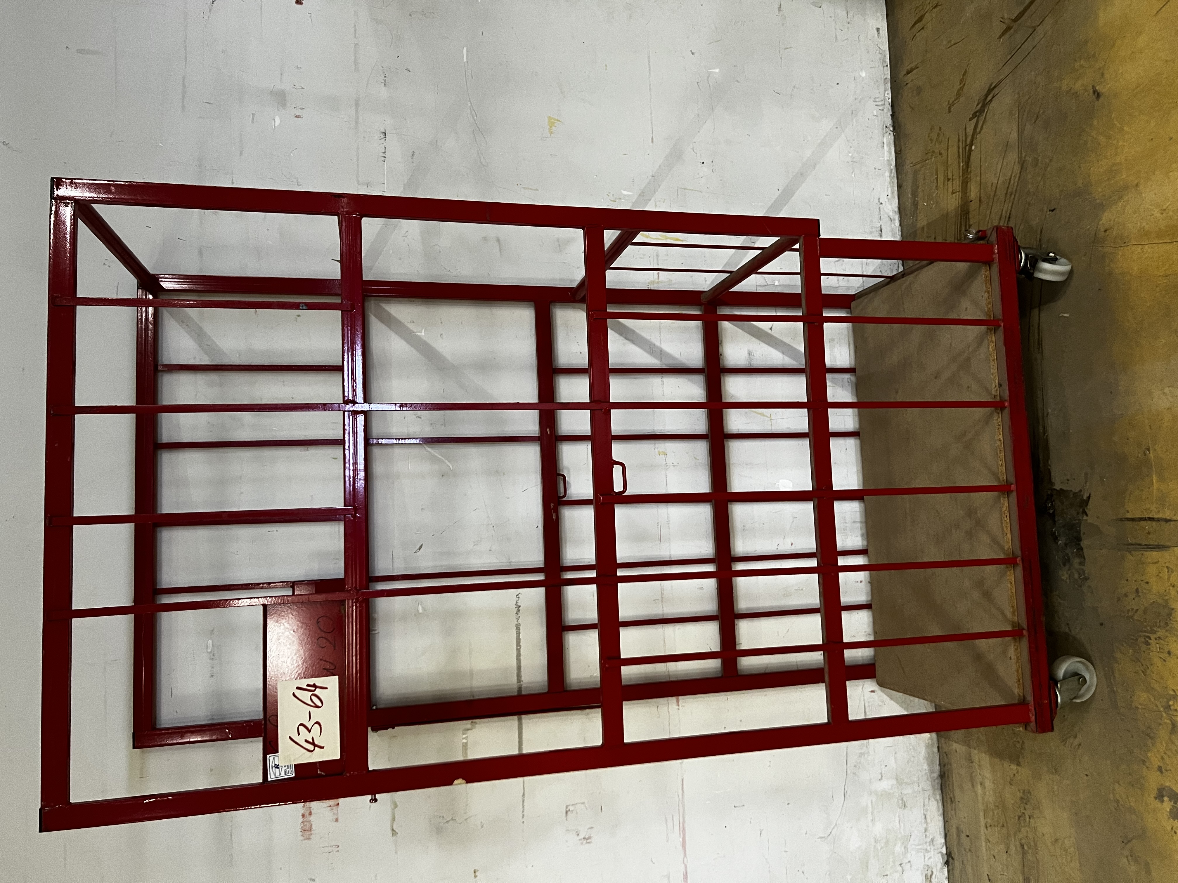 150 St. Corletten klein 115 x 64 x 214 cm rot, gebraucht
