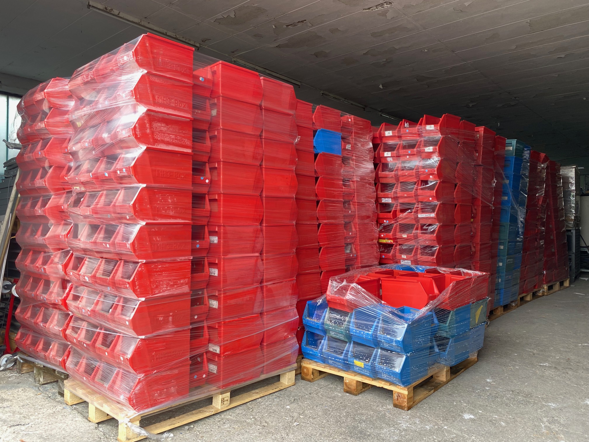 1500 Stk. Kunststoffkisten MH3-BOX