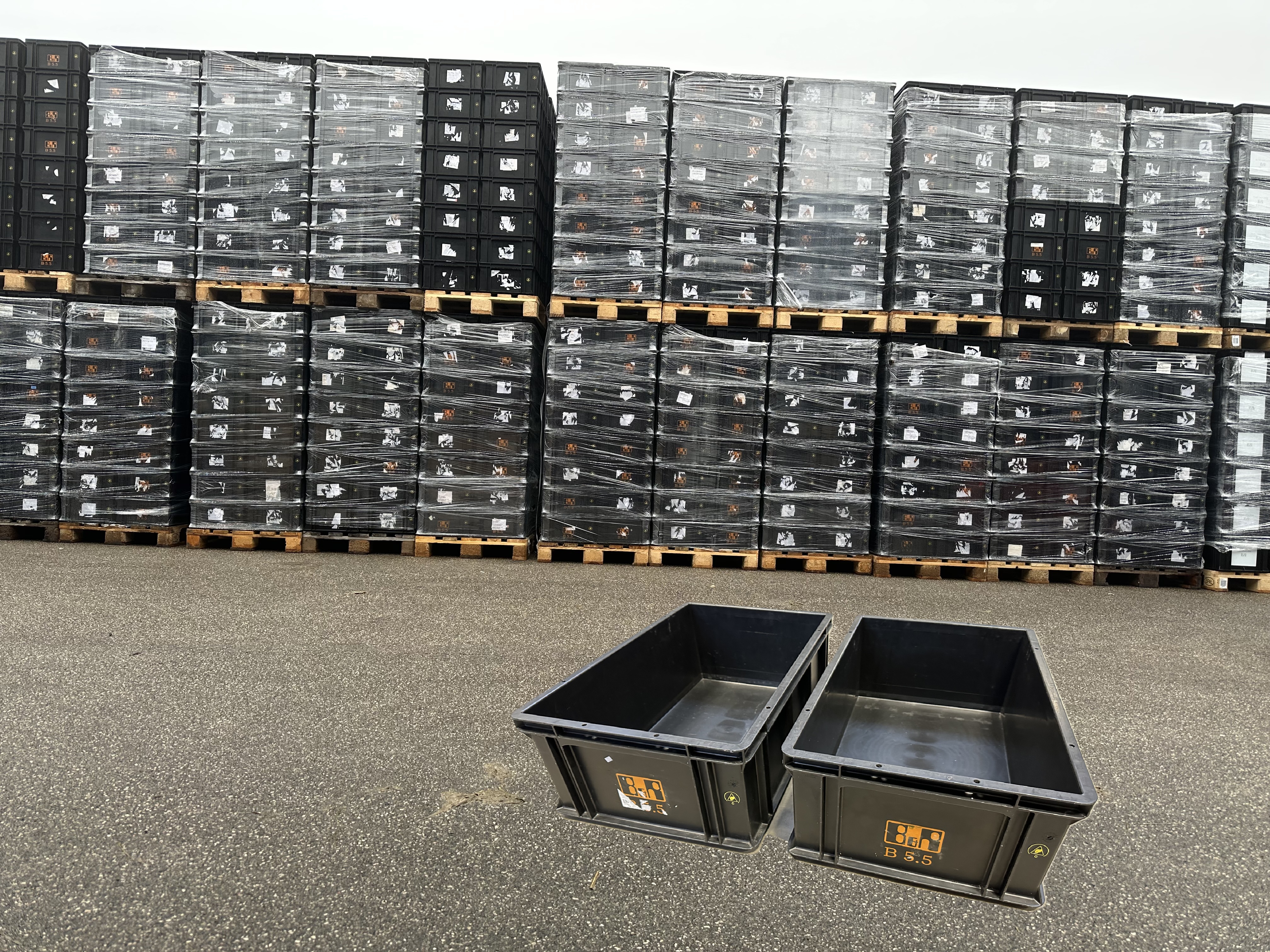 3.500 St. Wezsuisse Euronorm Kunststoffkiste - Behälter 60 x 40 x 22 cm