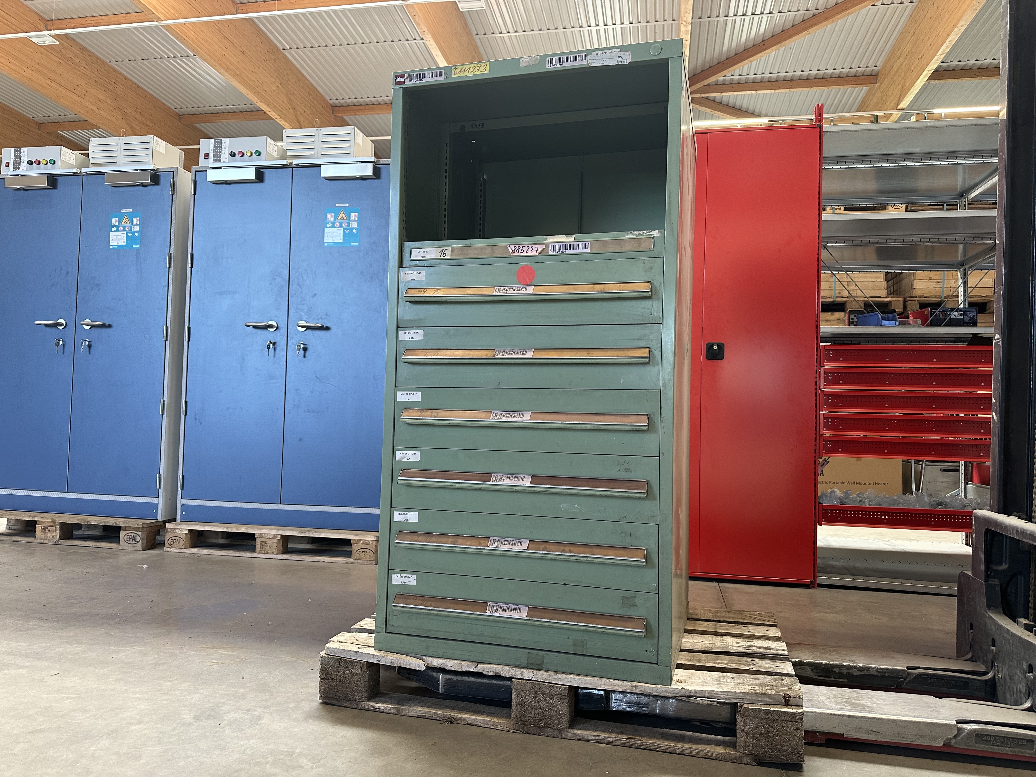 Vidma Schubladenschrank 76 x 70,5 x 153 cm, gebraucht