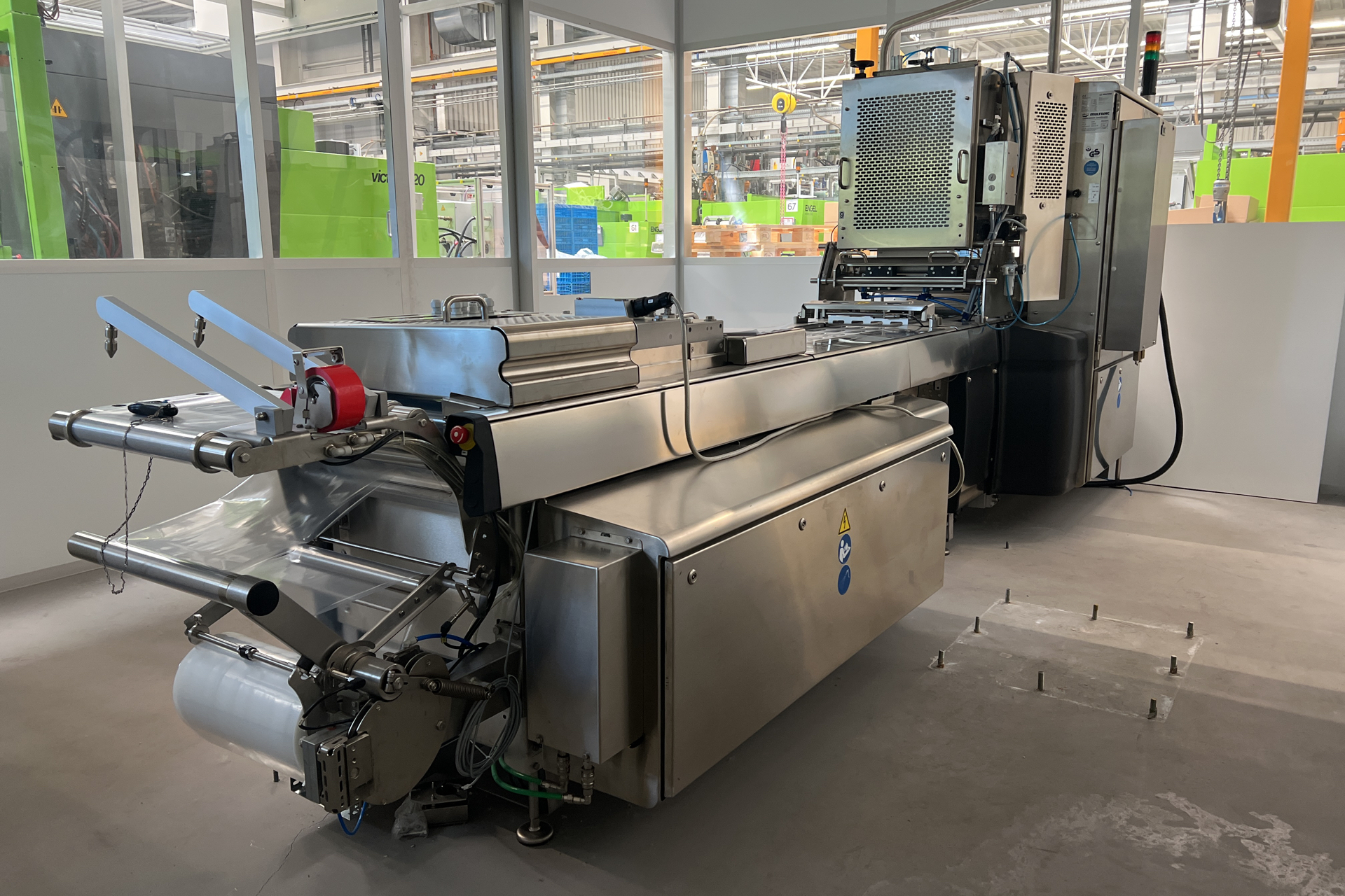 MULTIVAC R 245 Medical High-End Tiefziehverpackungsmaschine, neuwertig