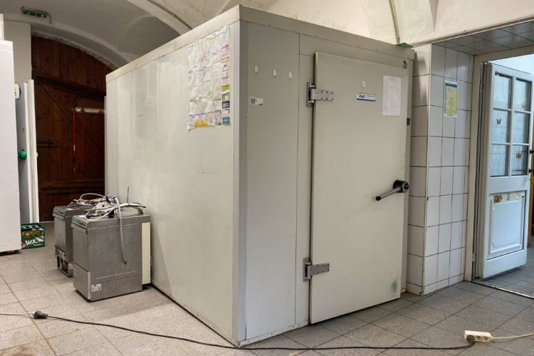 Gastronomieauflösung: Kühlzellen, Gastrogeräte und Ausstattung