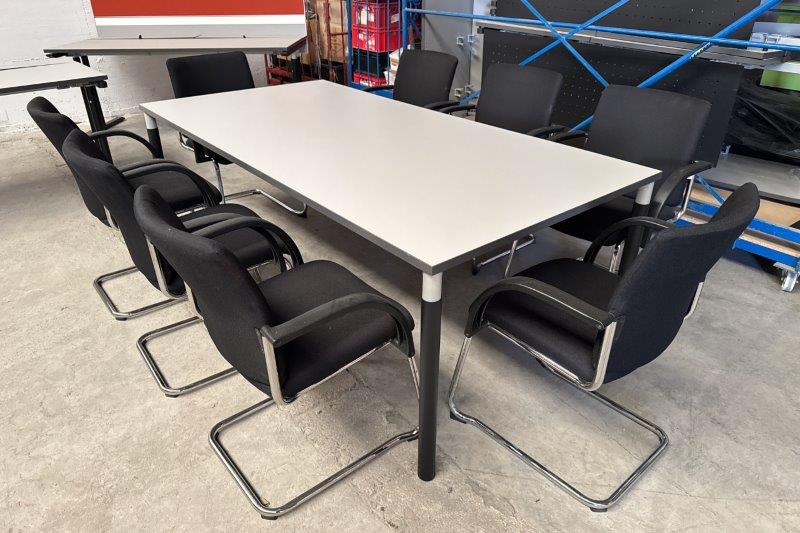 Büromöbelauktion - Hali