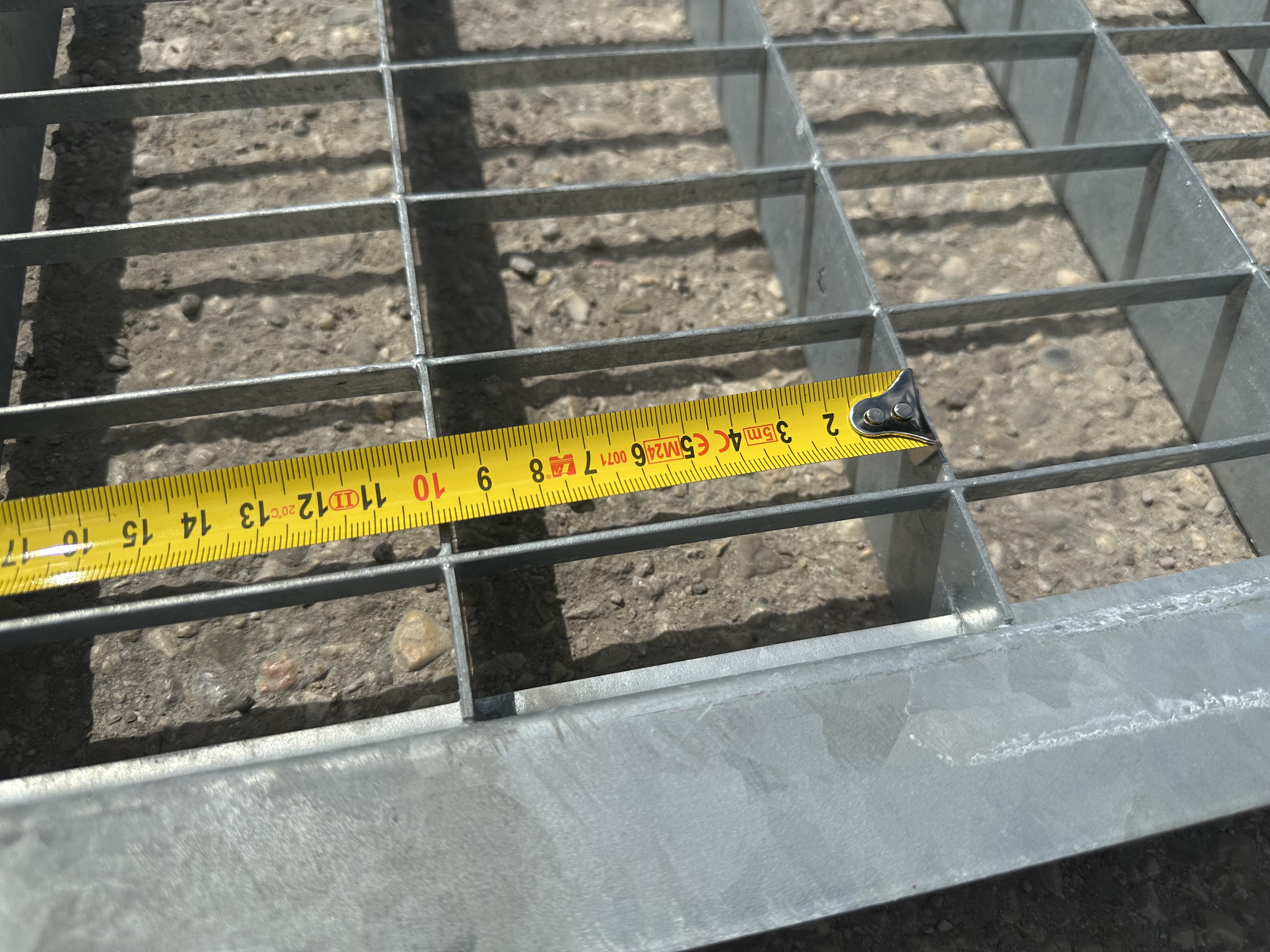 900 St. Einlagegitter für 110 cm tiefe Regale, gebraucht