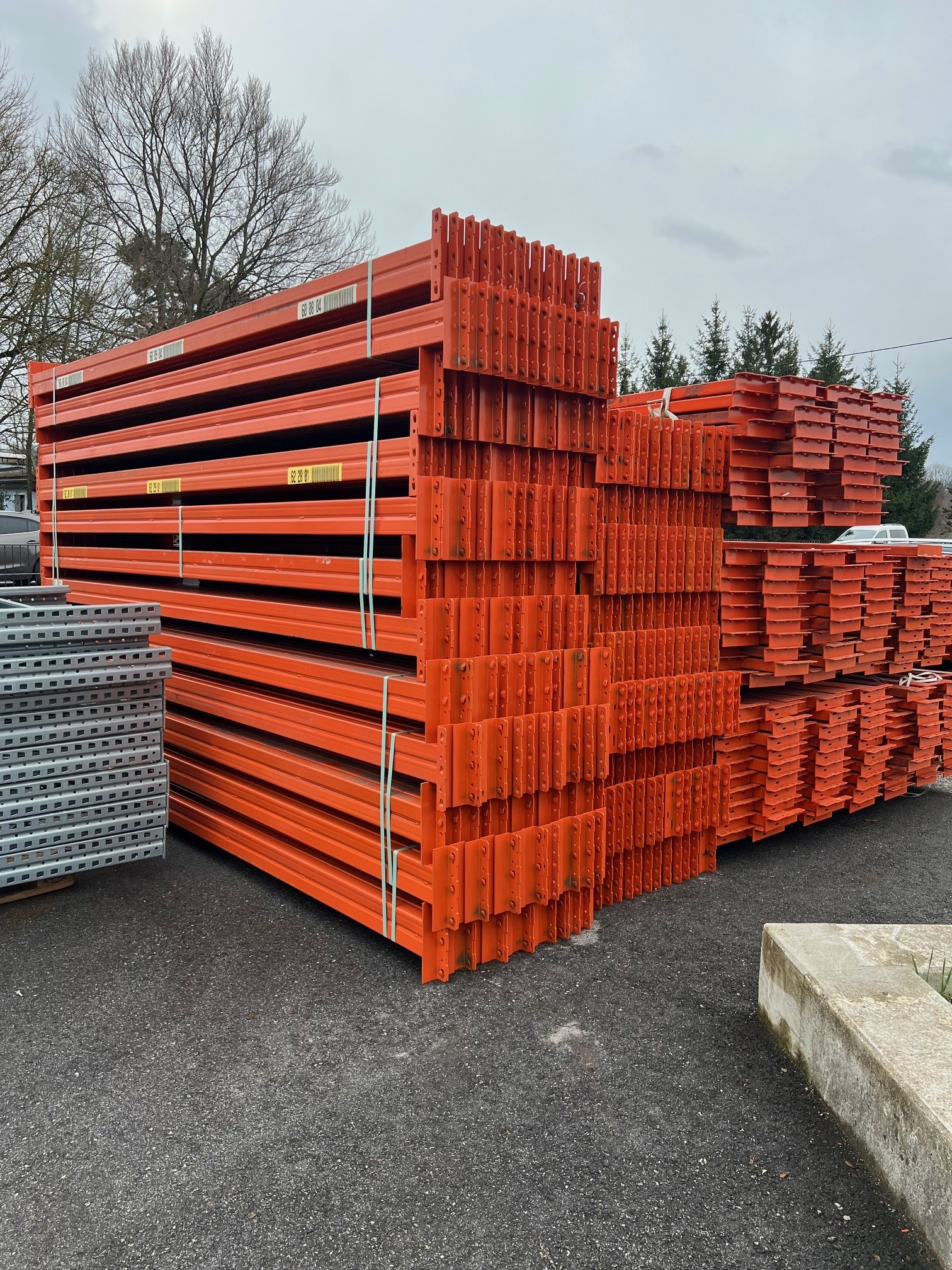 80 linear metres of Meta pallet racking