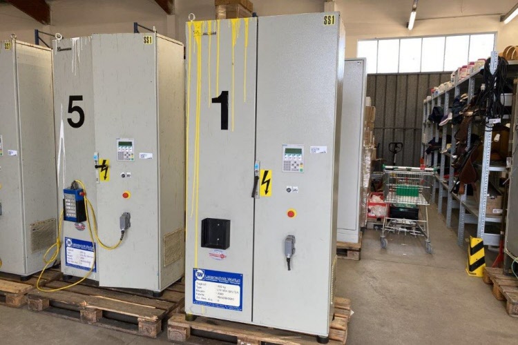 Schaltschränke, Spinde und Steuermodule