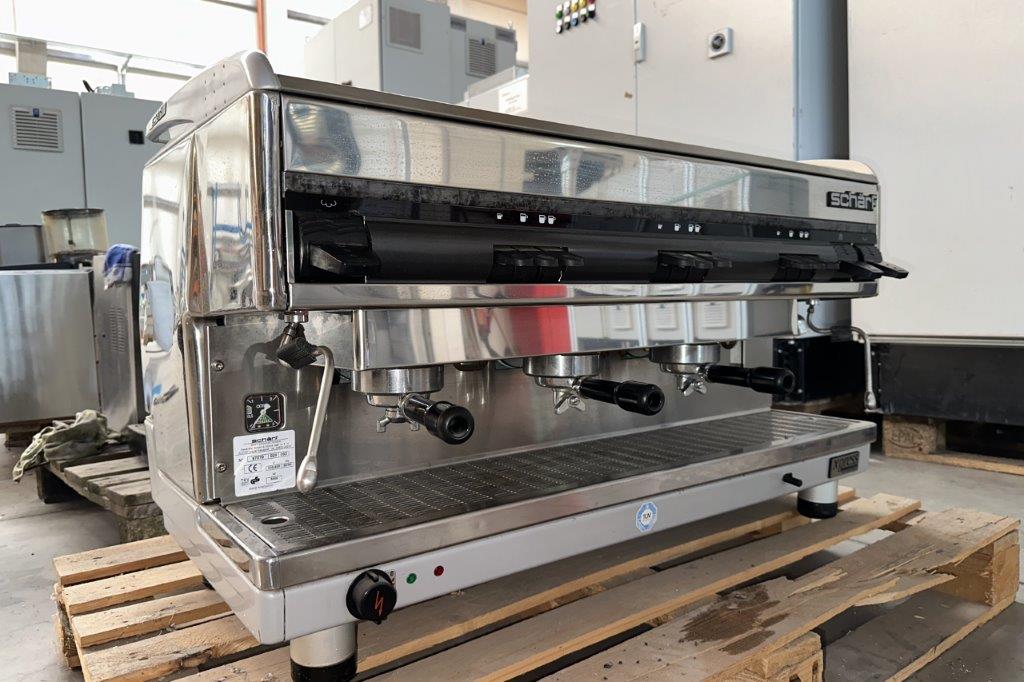 Sammelversteigerung: Kaffee-Vollautomaten Büroeinrichtung und Sitzmöbel