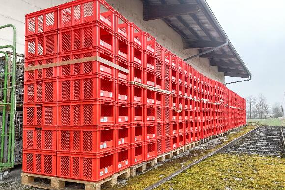 Kika/Leiner: Kunststoff – Kommissionierbehälter und Transportwagen