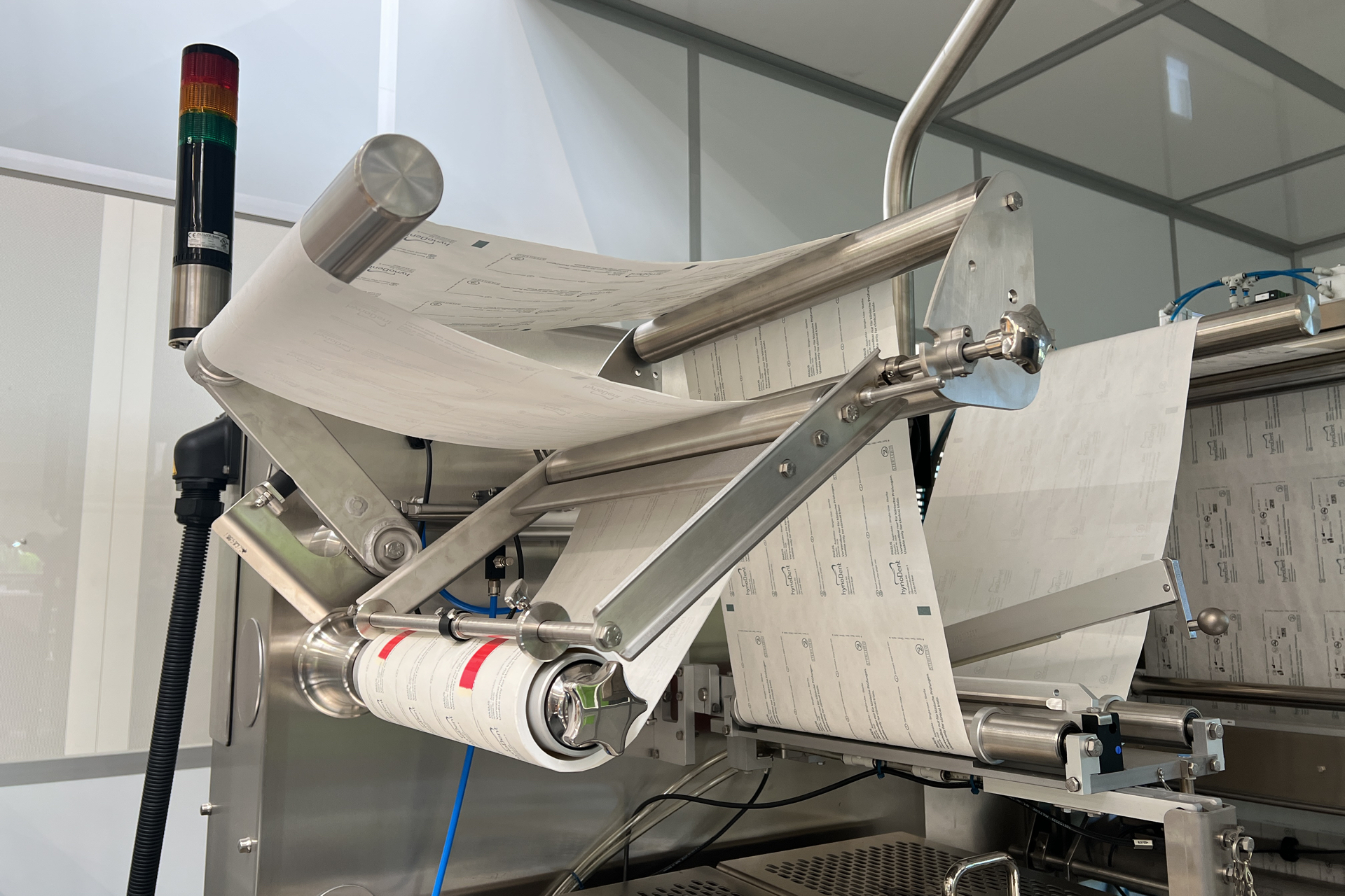 MULTIVAC R 245 Medical High-End Tiefziehverpackungsmaschine, neuwertig
