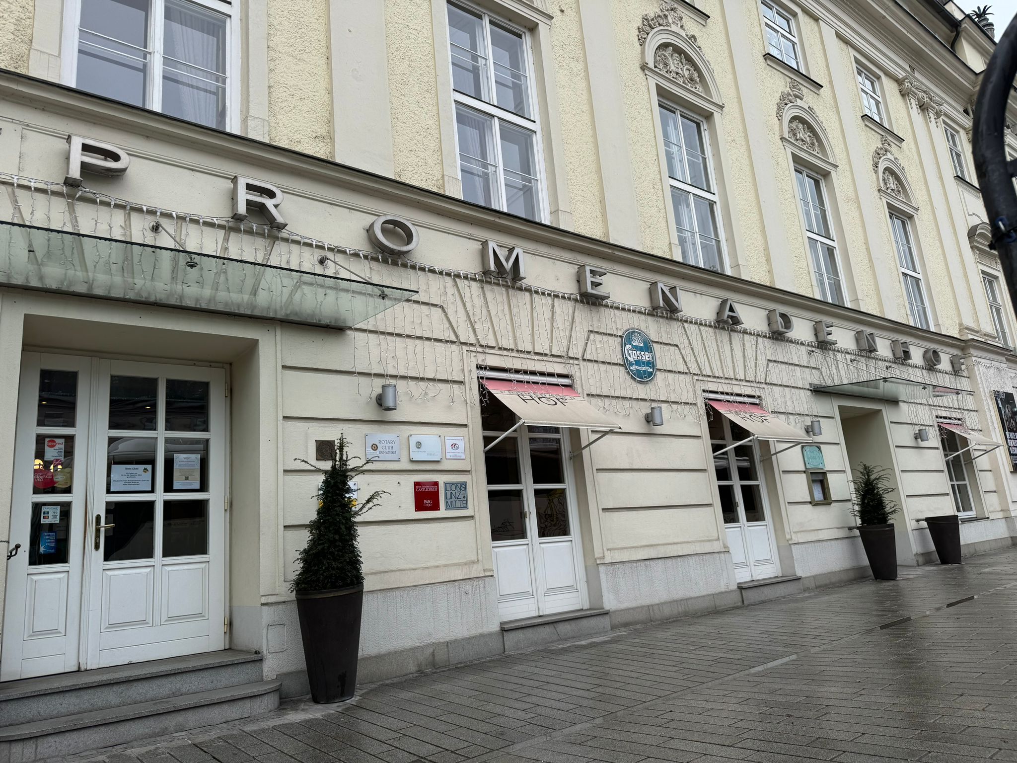 Restaurant Promenadenhof Linz: Gastrogeräte und Ausstattung