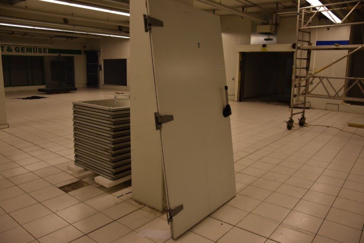 Fehér hidegkamra ajtó