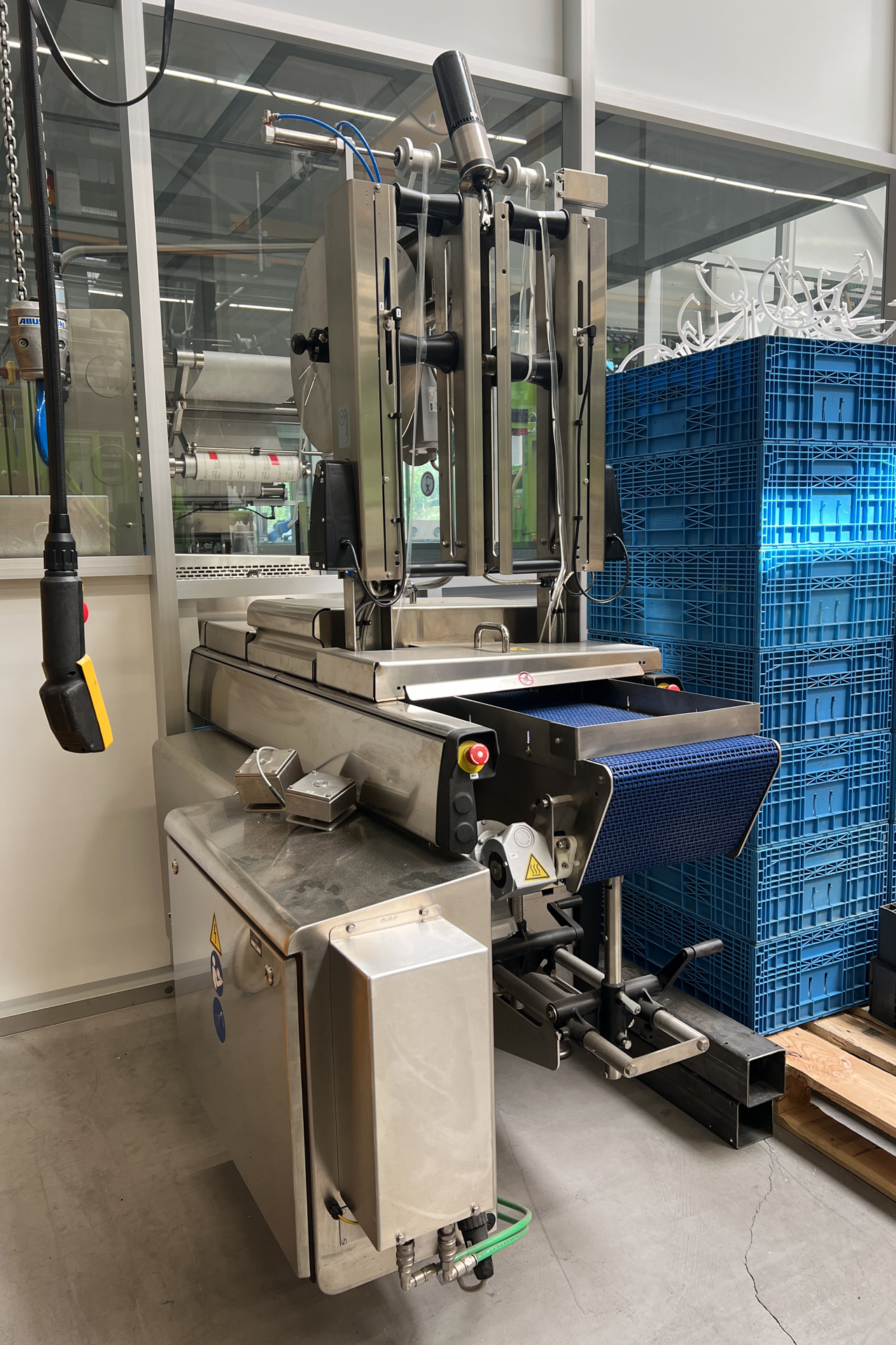 MULTIVAC R 245 Medical High-End Tiefziehverpackungsmaschine, neuwertig