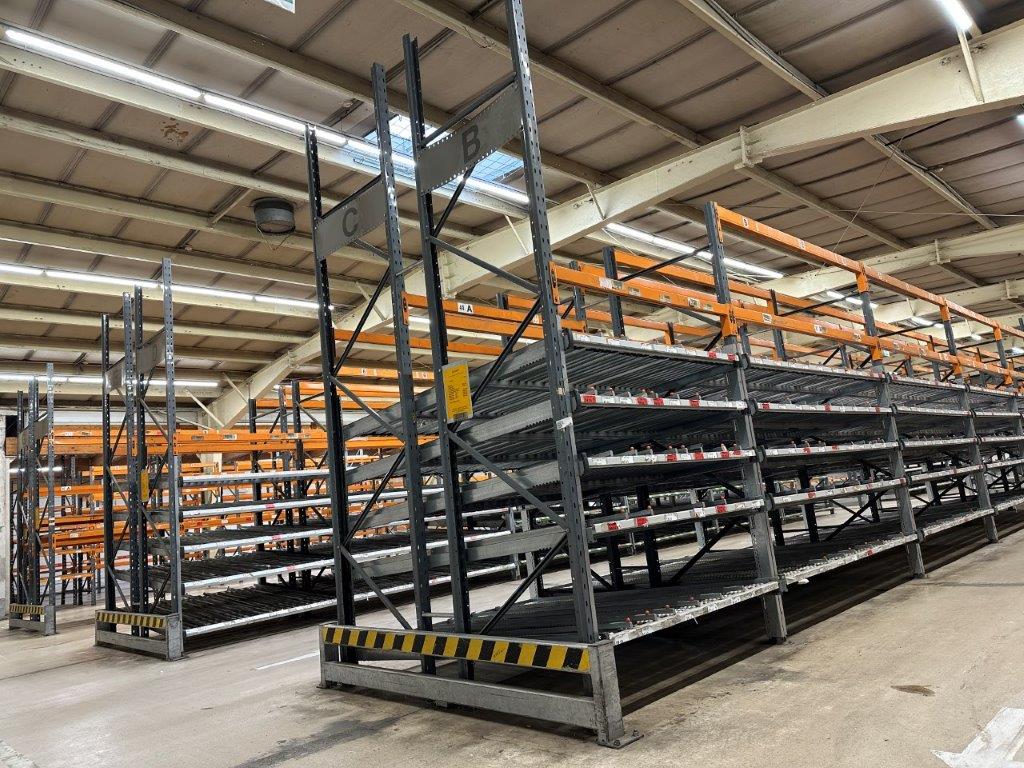 Dissolution of food logistics site: storage racks, refrigeration ...