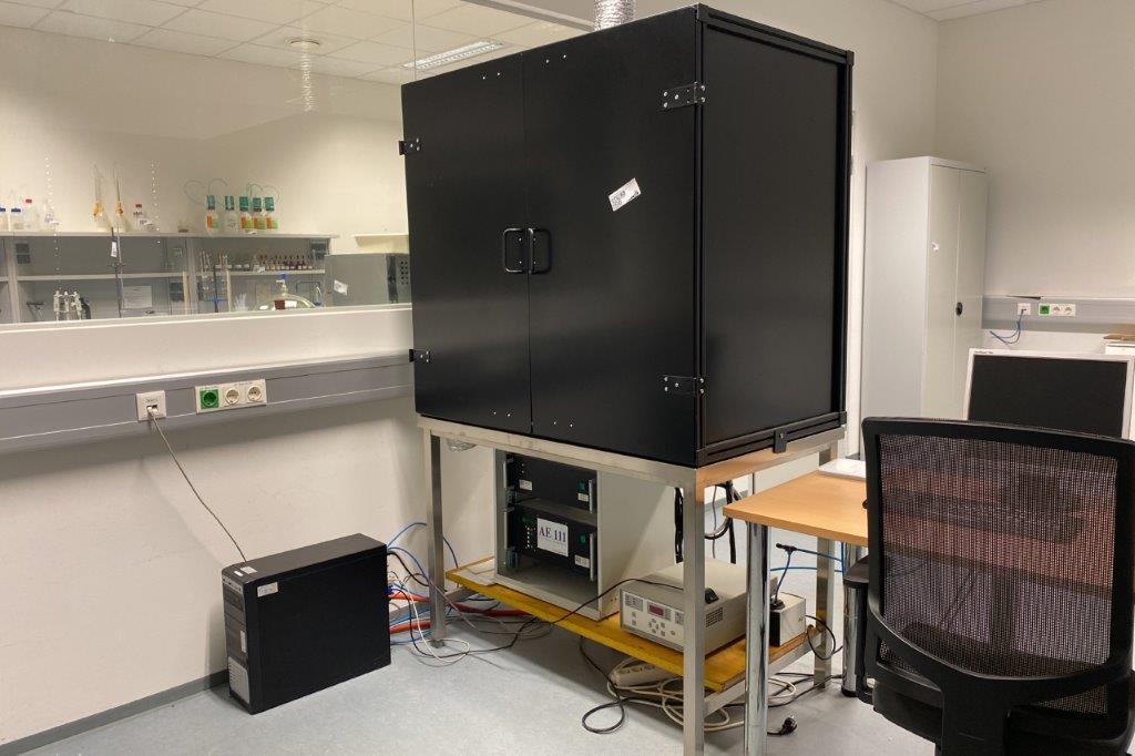 PV-Fabrik/Chemie-Fabrik Blue Chip Energy - Laborausstattung - 99 Posten