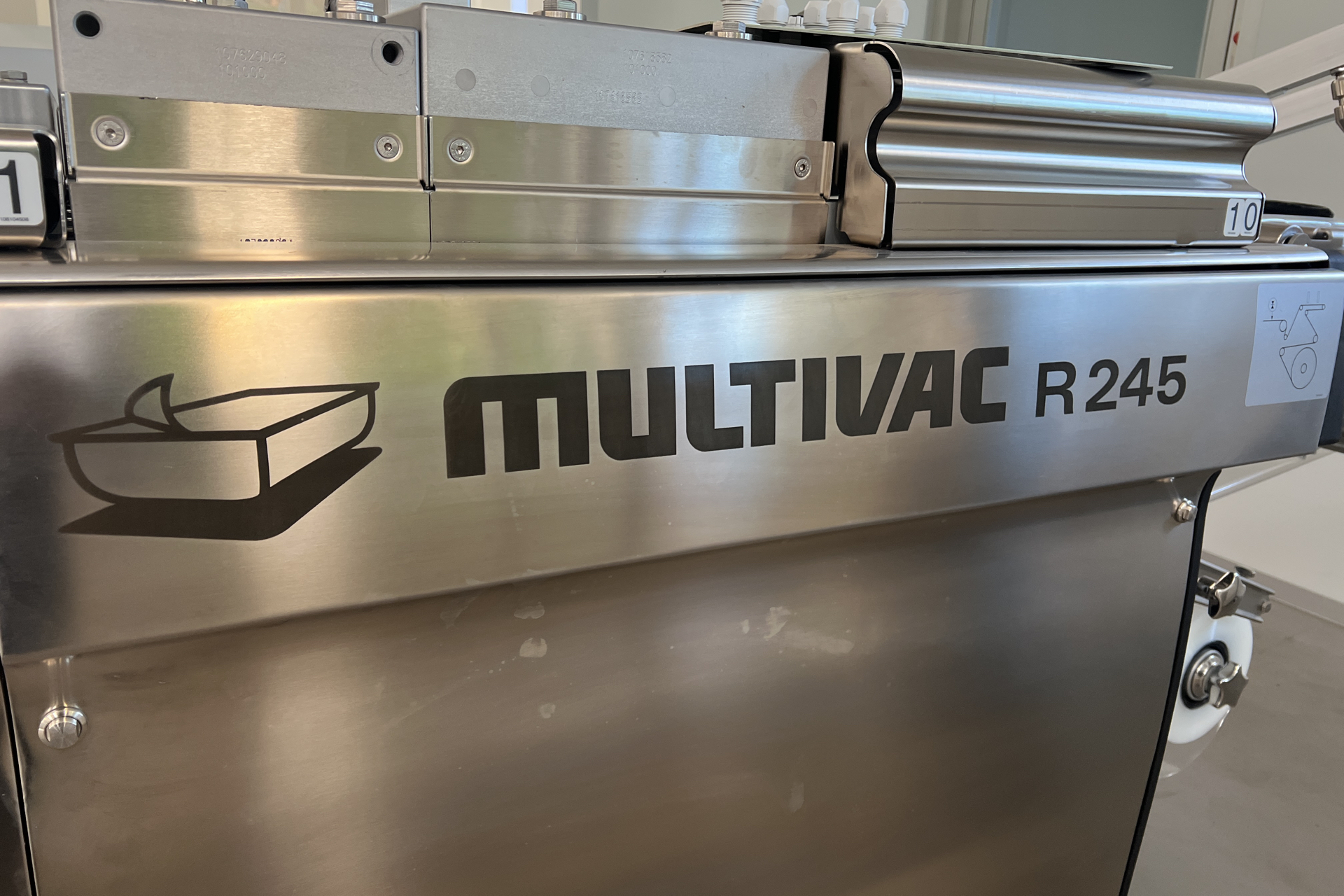 MULTIVAC R 245 Medical High-End Tiefziehverpackungsmaschine, neuwertig