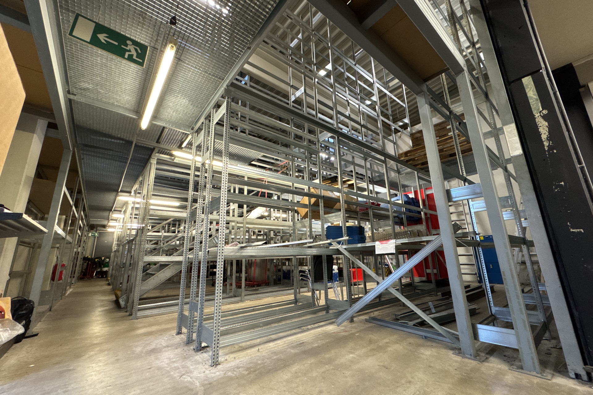 Lucky Car Asten: Lagerbereinigung