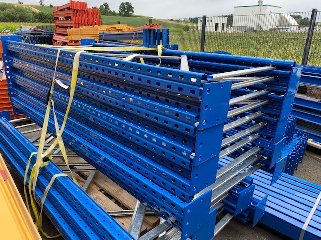 39 linear metres of Jungheinrich type "E" pallet racking