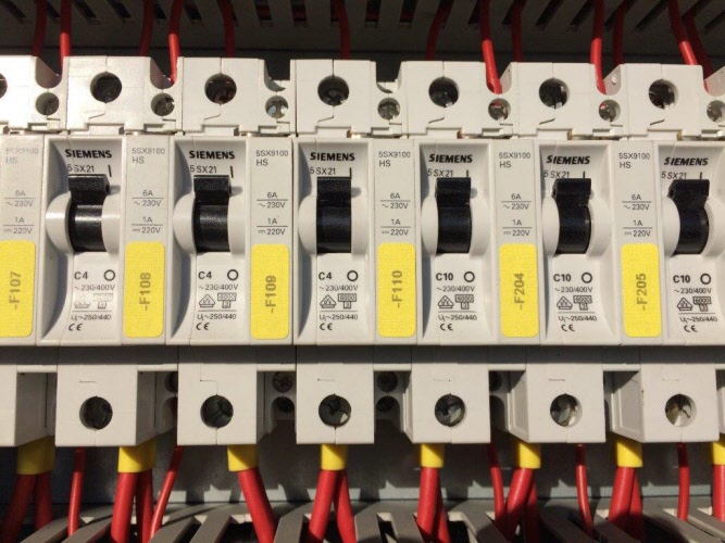 Switch cabinet P33