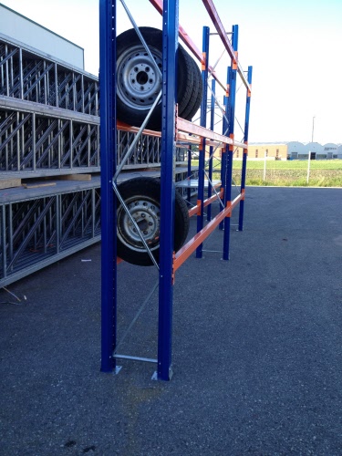 30 metre tyre rack H 3.36 m