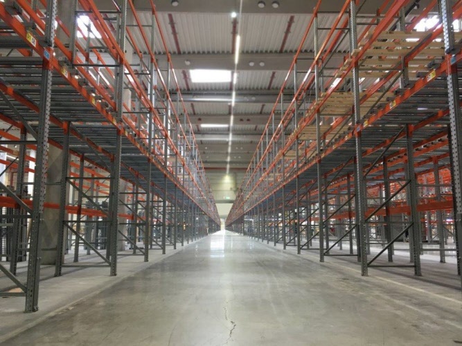 90 linear metres of Schäfer PR600 pallet racking 