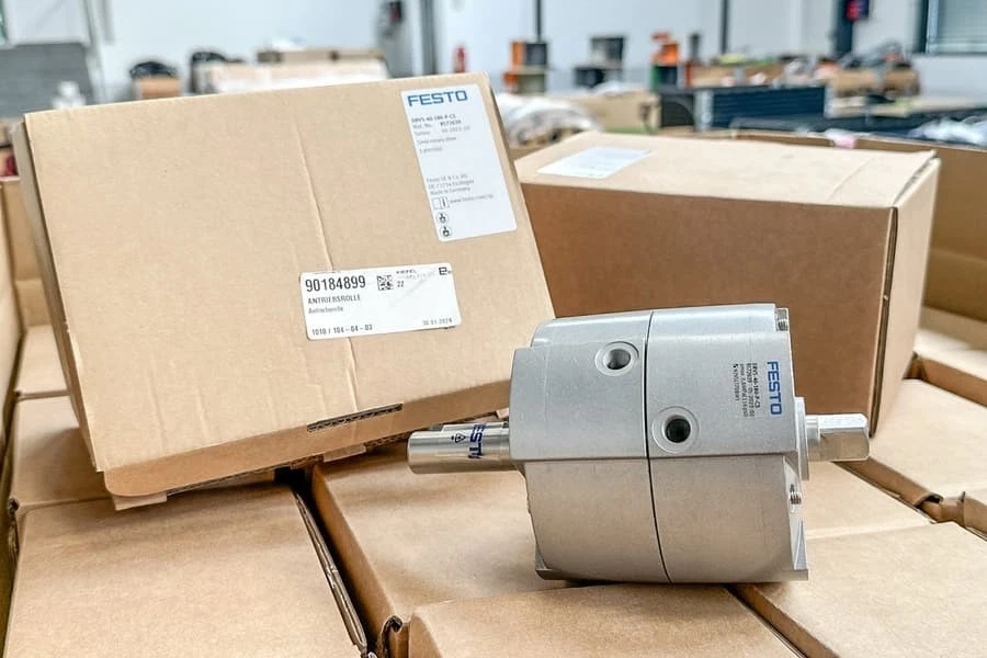 FESTO Schwenkantrieb 1845723 DRVS-40-180-P-CS, Neuware