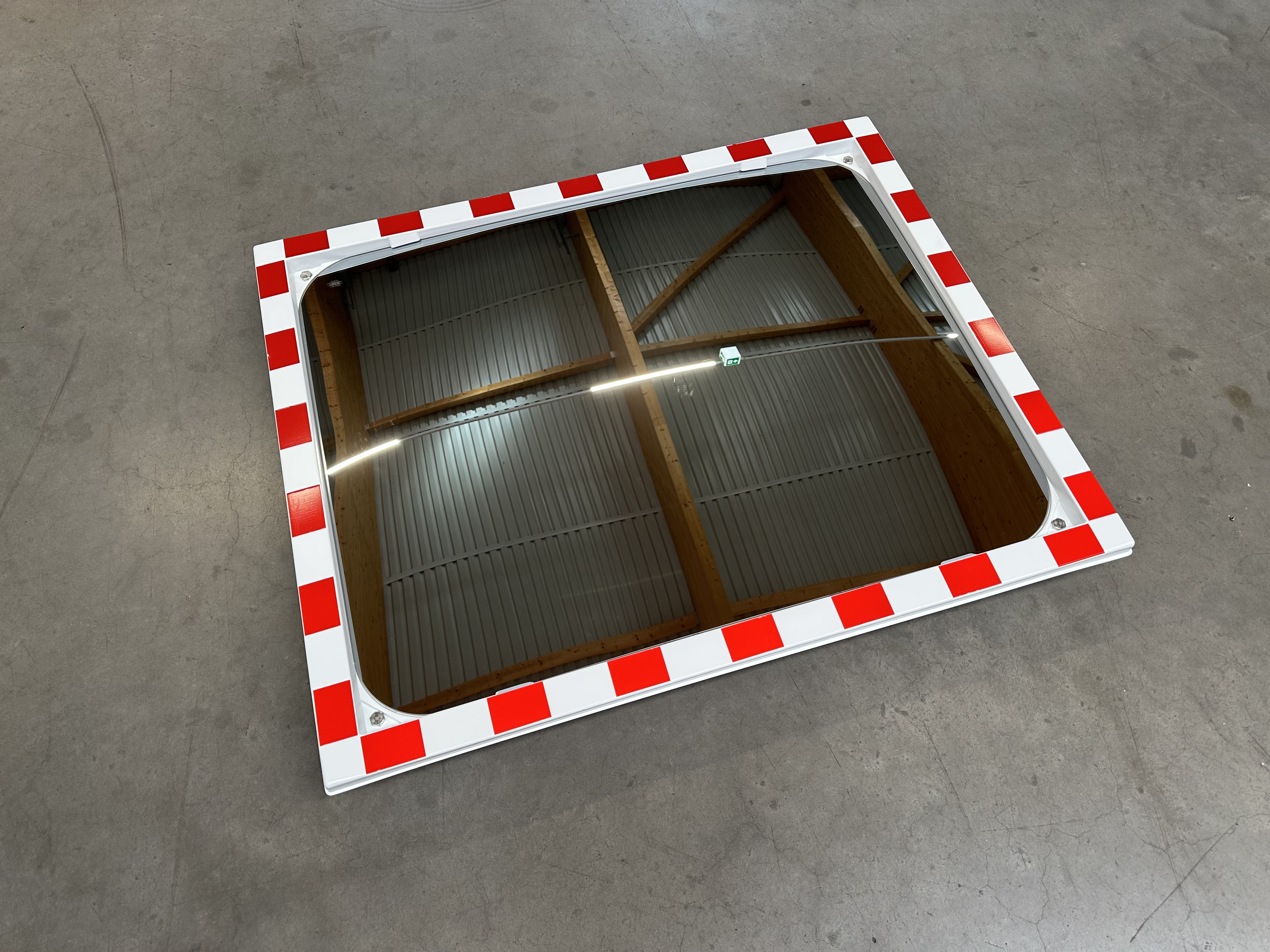 Verkehrsspiegel 109 x 89 cm, Neuware