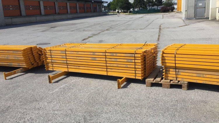 28 metri lineari di scaffalature portapallet Jungheinrich di tipo E