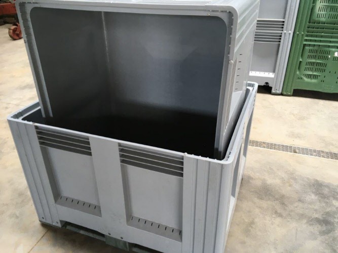 150 Stk. Industrie Behälter Box 650 Liter
